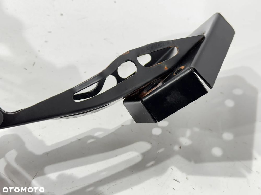 Mocowanie trzymanie tablicy rejestracyjnej Triumph Street Triple 765 - 9