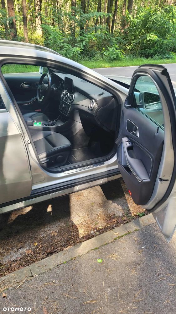 Mercedes-Benz GLA 250 4-Matic - 7