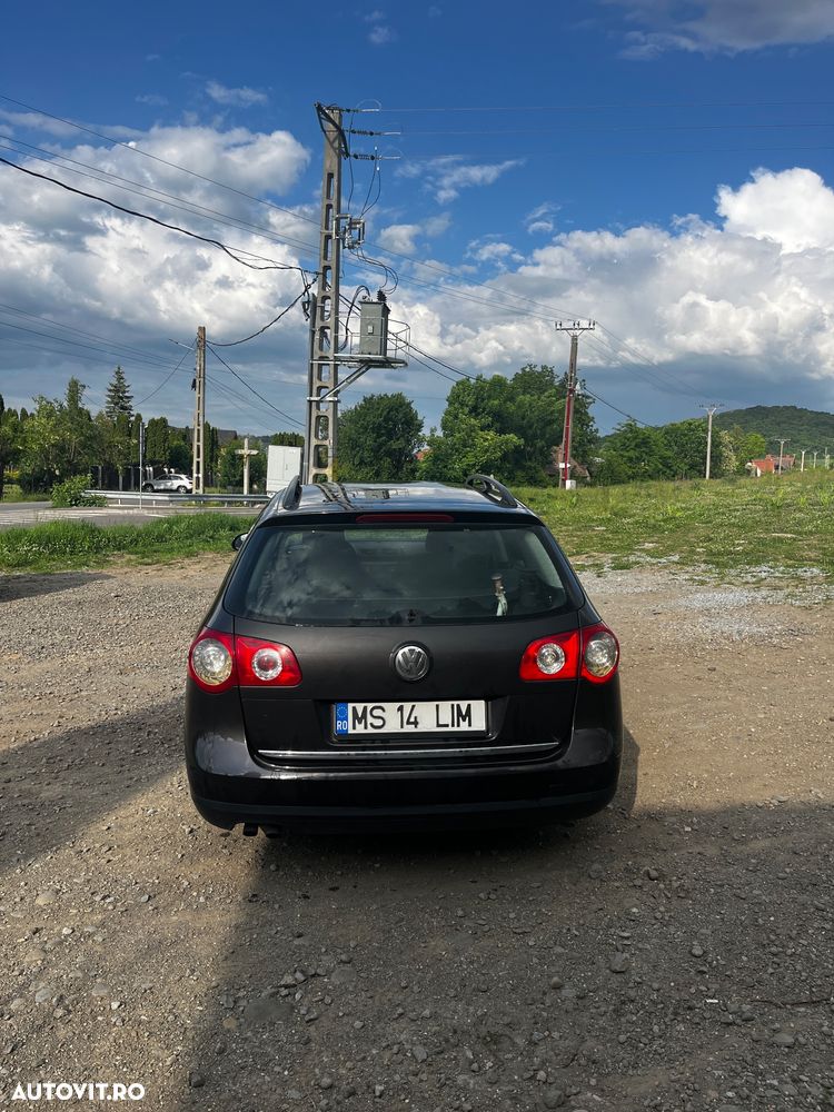 Volkswagen Passat 1.9 TDI Highline - 8