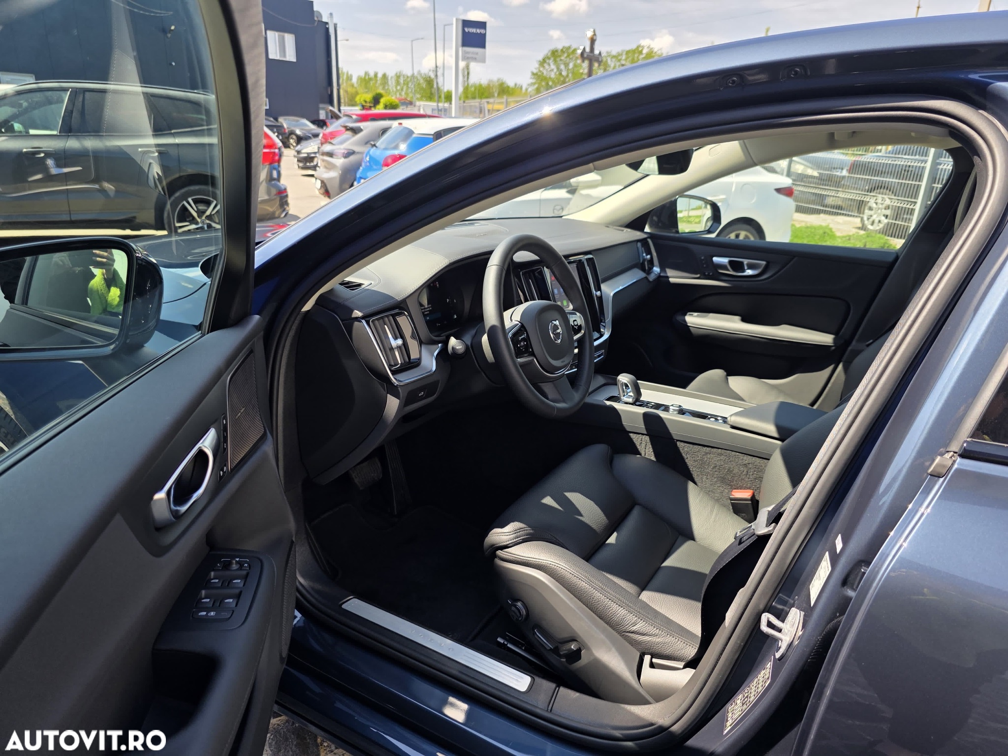 Volvo S60 B5 B AWD Ultimate Dark - 35
