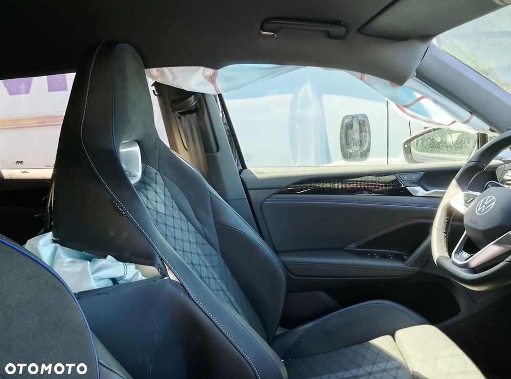Volkswagen Tiguan - 9