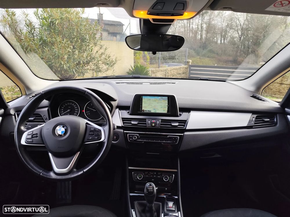 BMW 216 Active Tourer d Line Luxury - 5