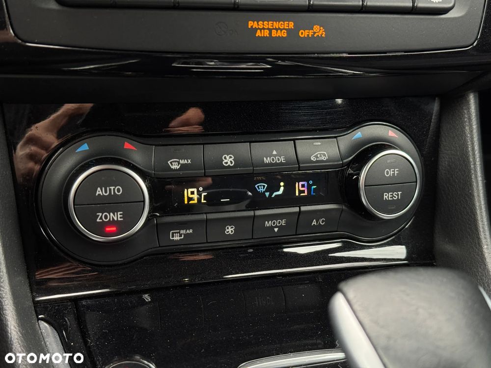 Infiniti Q30 2.2d Sport AWD 7DCT - 35