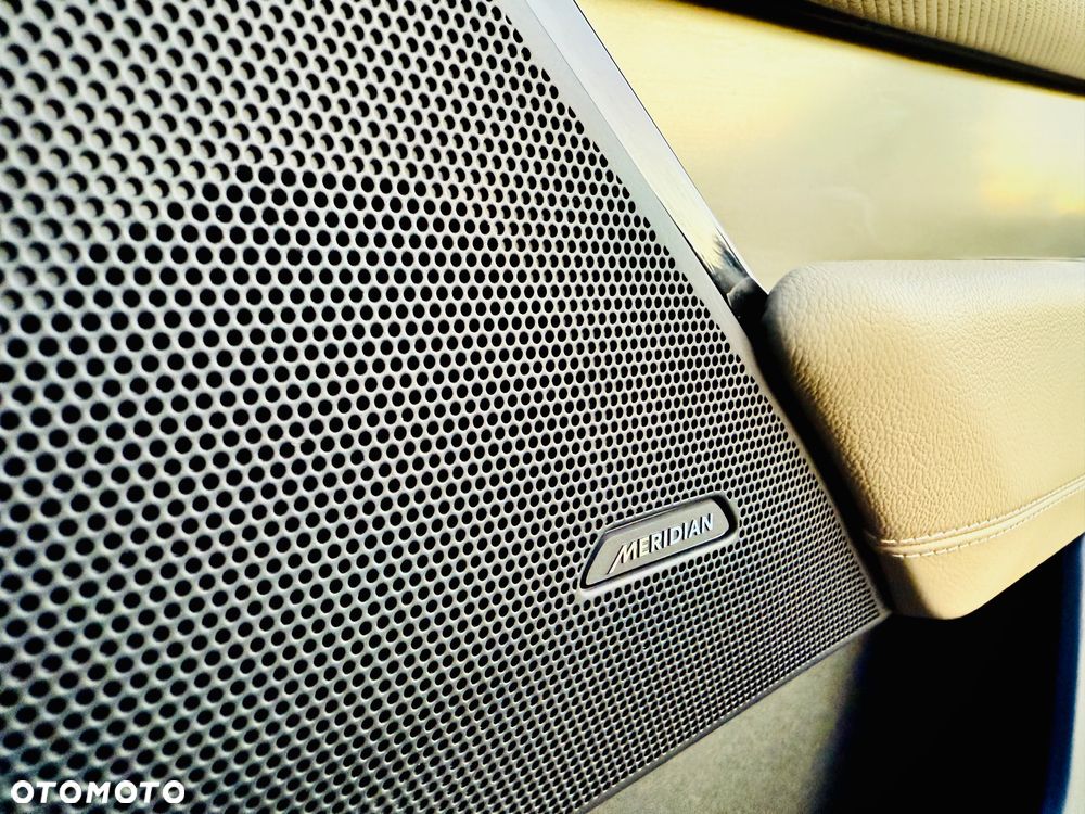 Land Rover Range Rover Velar D200 Dynamic SE - 23