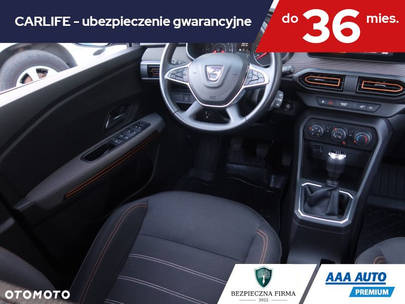 Dacia Sandero - 8