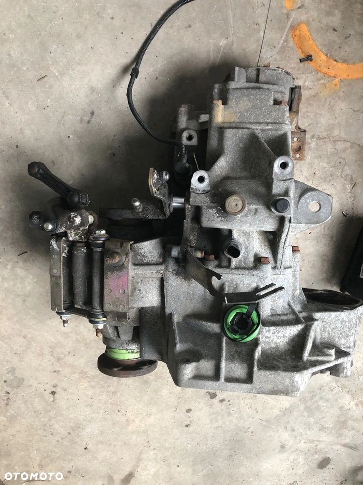 GOLF IV 97-06 SKRZYNIA BIEGÓW 1.4 16V DUW LB7Z - 8