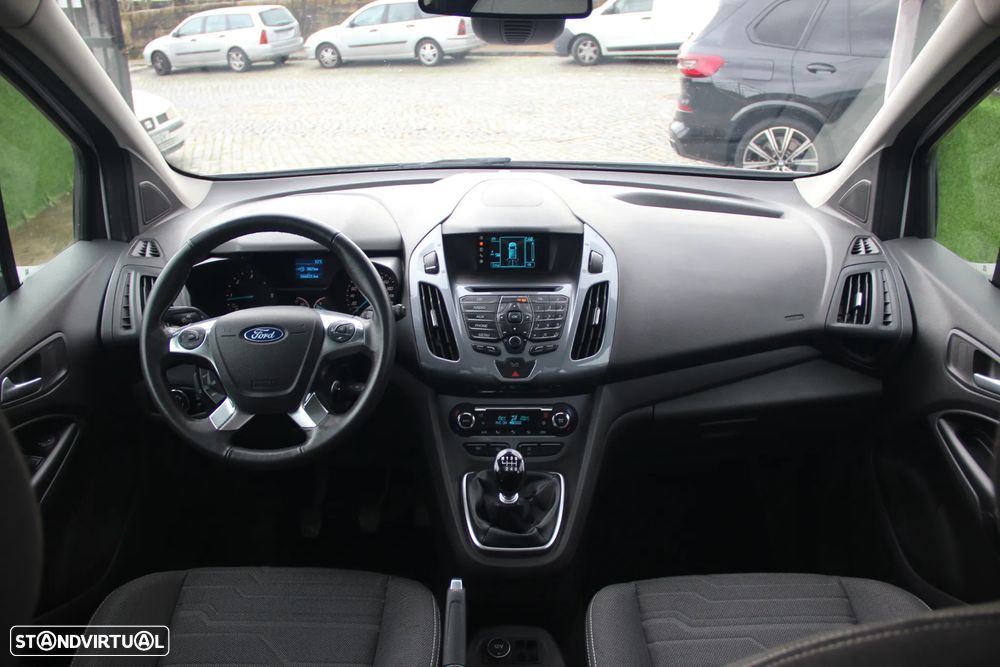 Ford Tourneo Connect 1.5 TDCi S&S Titanium - 11