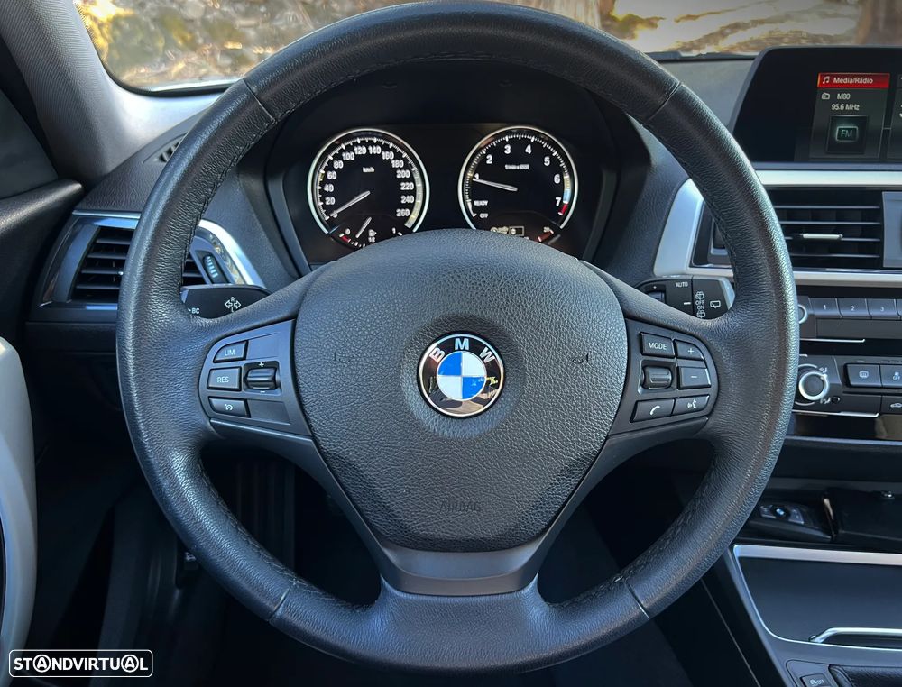 BMW 116 i Line Sport - 11