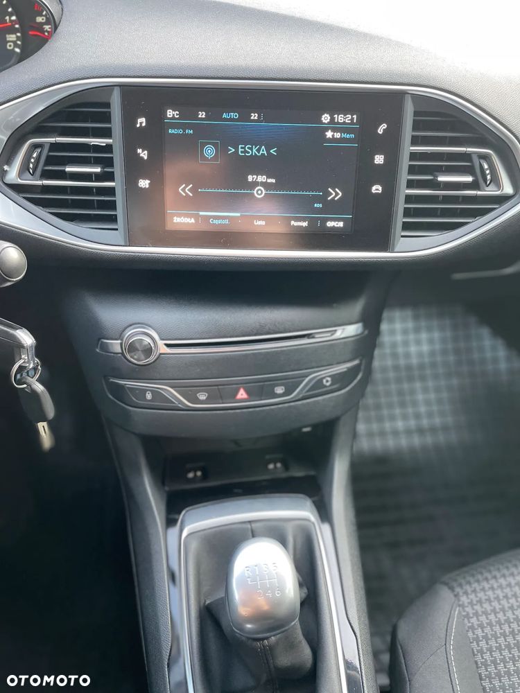 Peugeot 308 1.6 BlueHDi Business Line S&S - 18