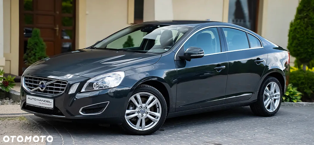 Volvo S60 2.0T Powershift Summum - 4