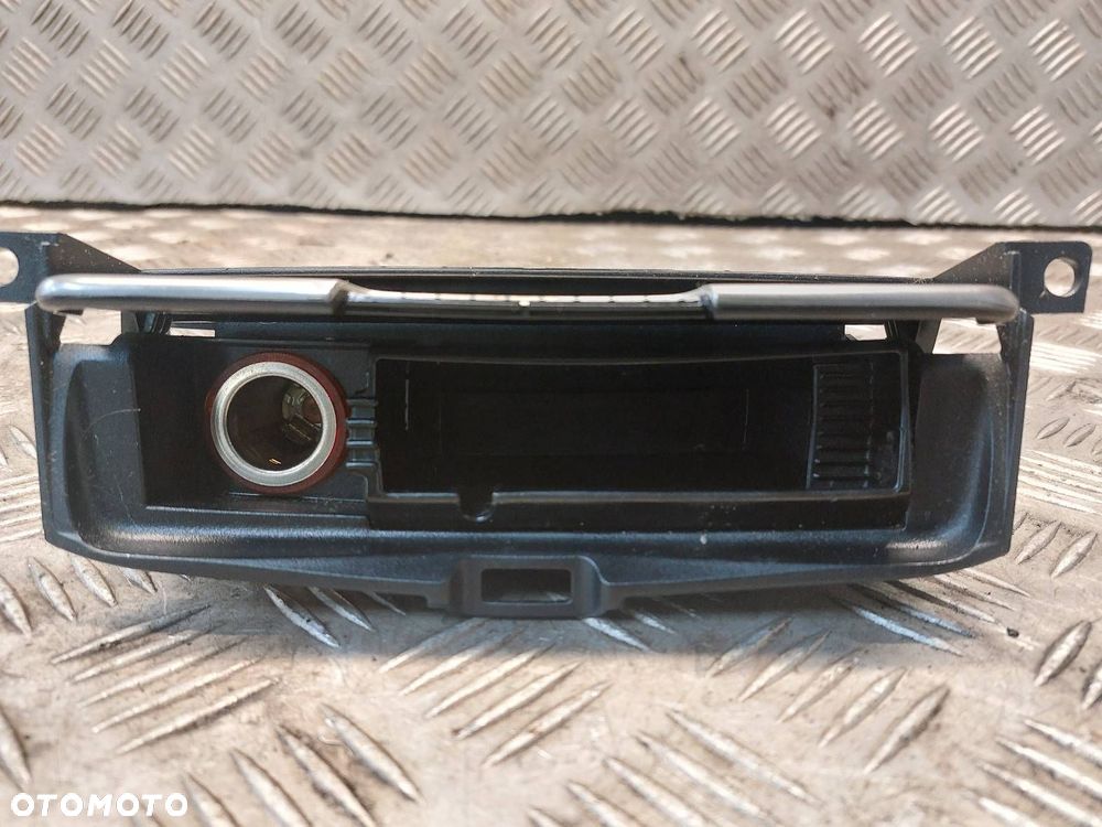 POPIELNICZKA SCHOWEK FORD MONDEO MK4 - 2
