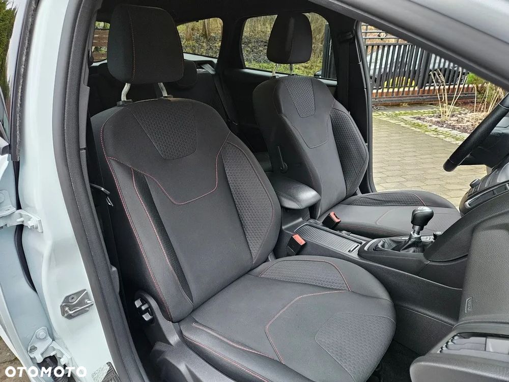 Ford Focus 1.5 EcoBoost STart-Stopp-System ST-Line - 12