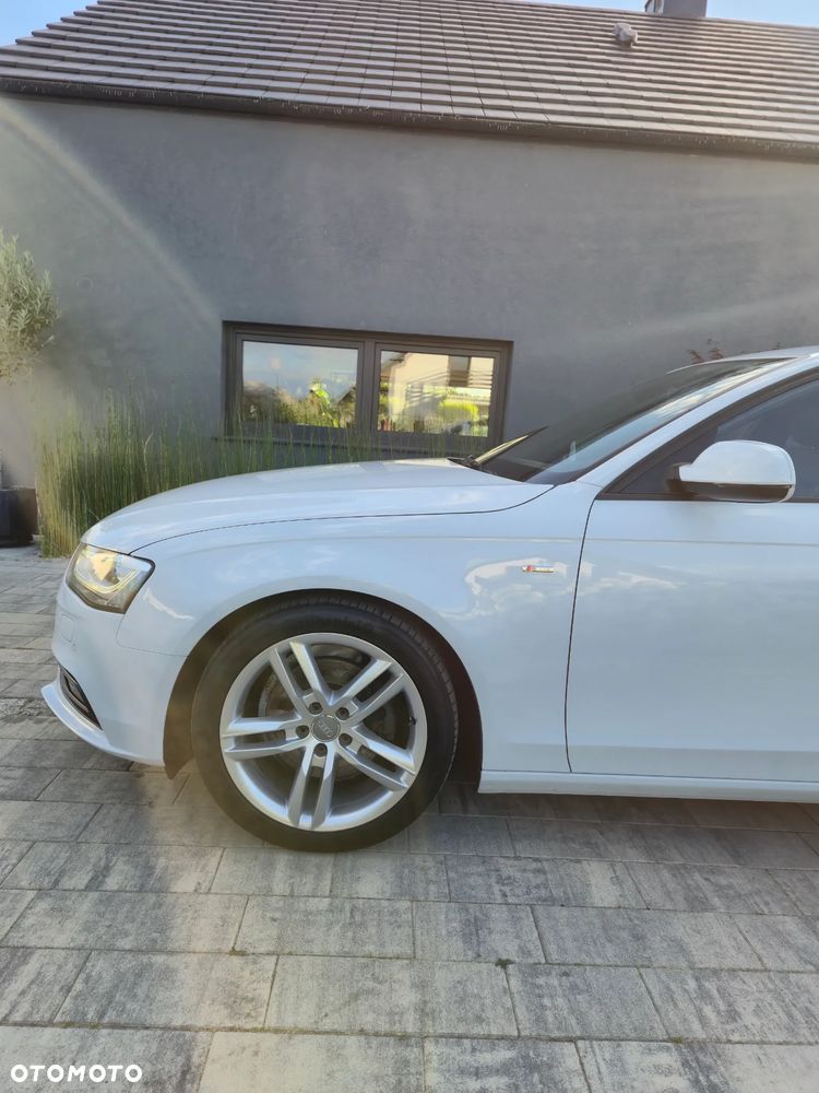 Audi A4 Avant 2.0 TDI DPF quattro S tronic S line Sportpaket - 7