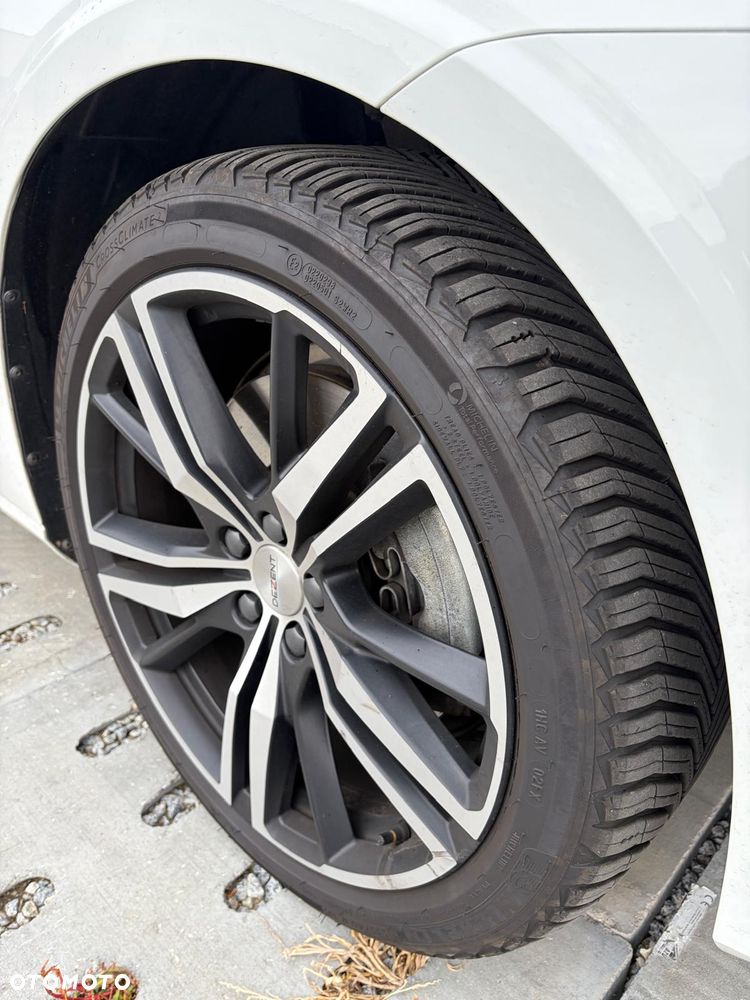 Volvo V60 T6 AWD Recharge Geartronic RDesign - 14