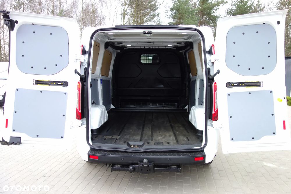 Ford Transit Custom Automat 2.0 Ecoblue 130 KM L1H1 Klima - 8