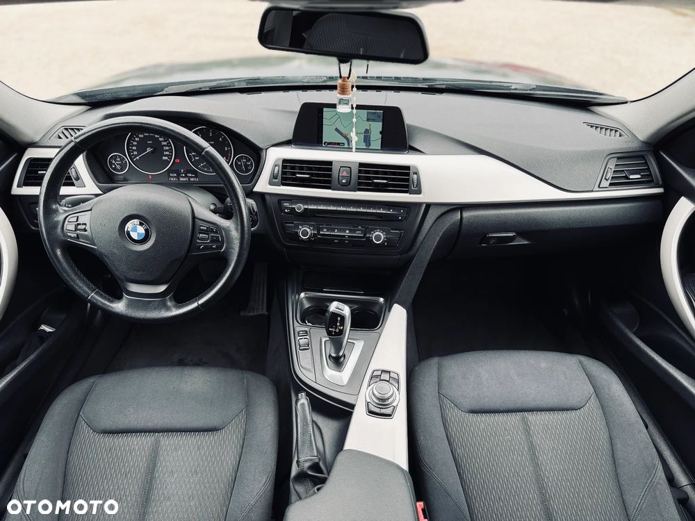 BMW Seria 3 318d - 20