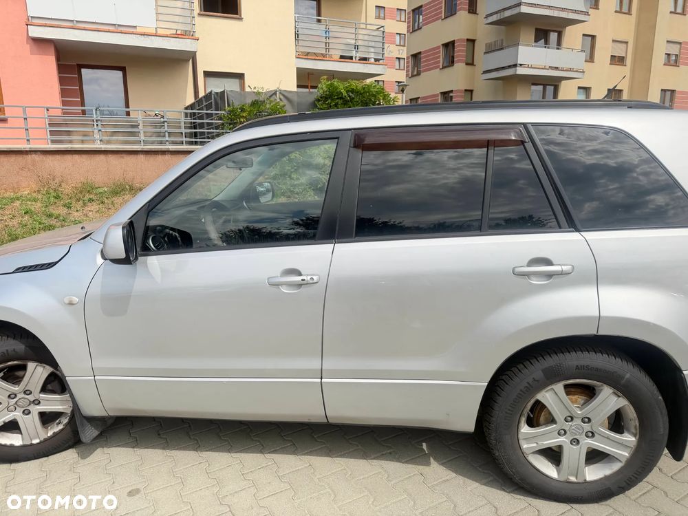 Suzuki Grand Vitara - 2