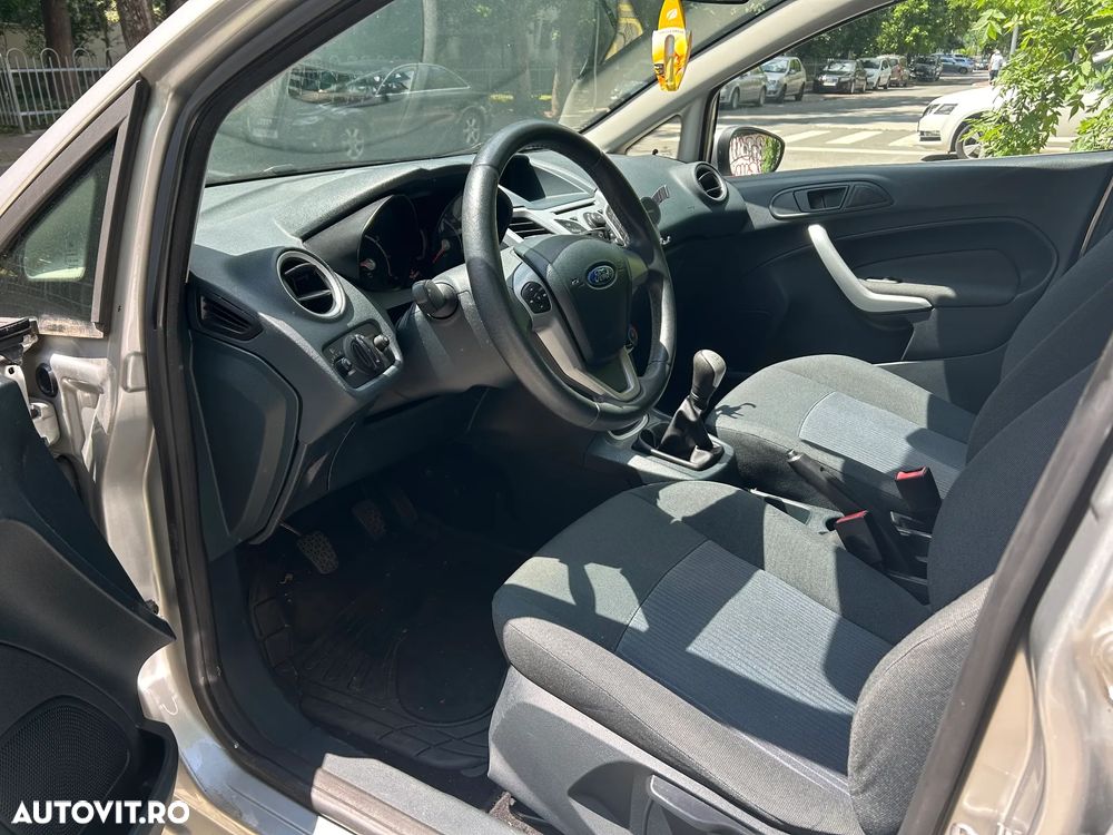 Ford Fiesta 1.4i Titanium - 6