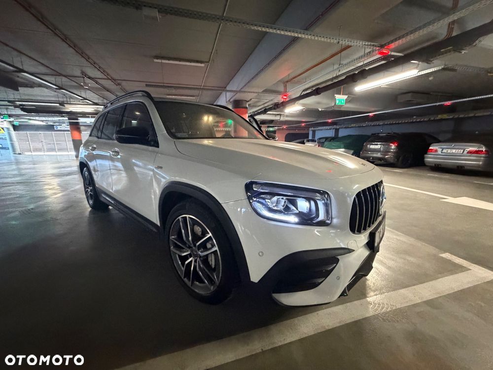 Mercedes-Benz GLB - 3