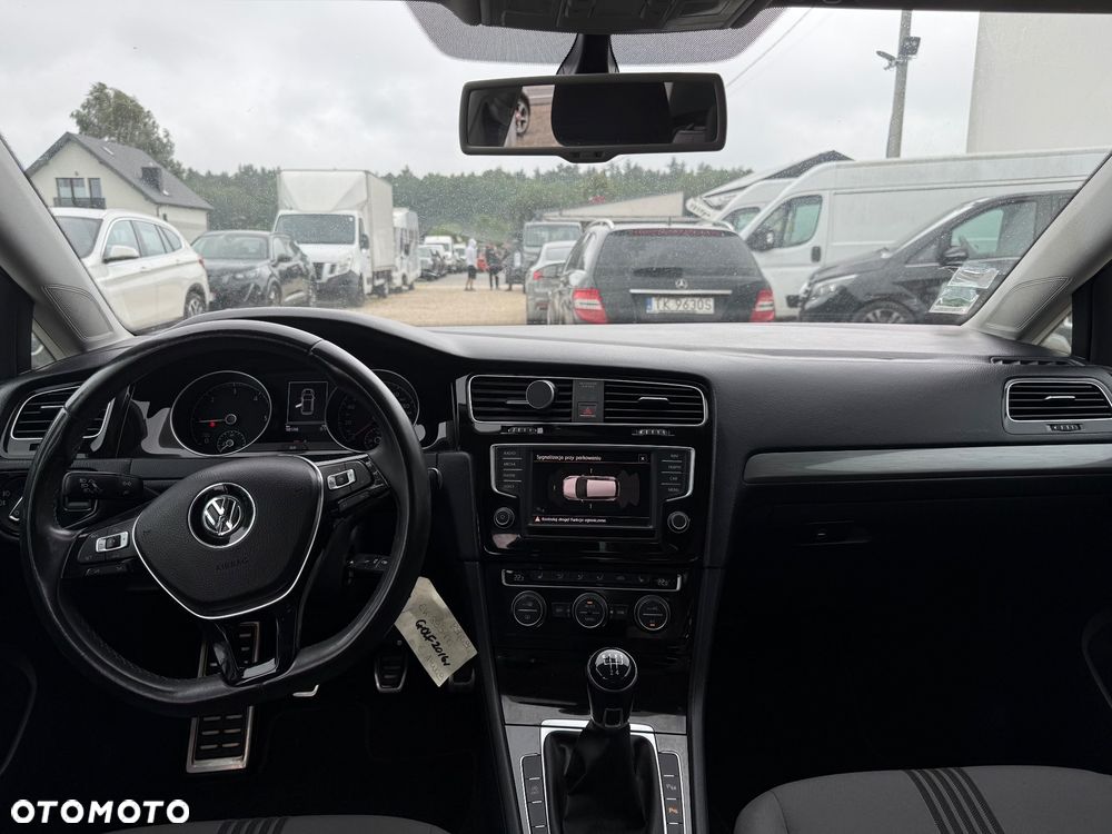 Volkswagen Golf - 9