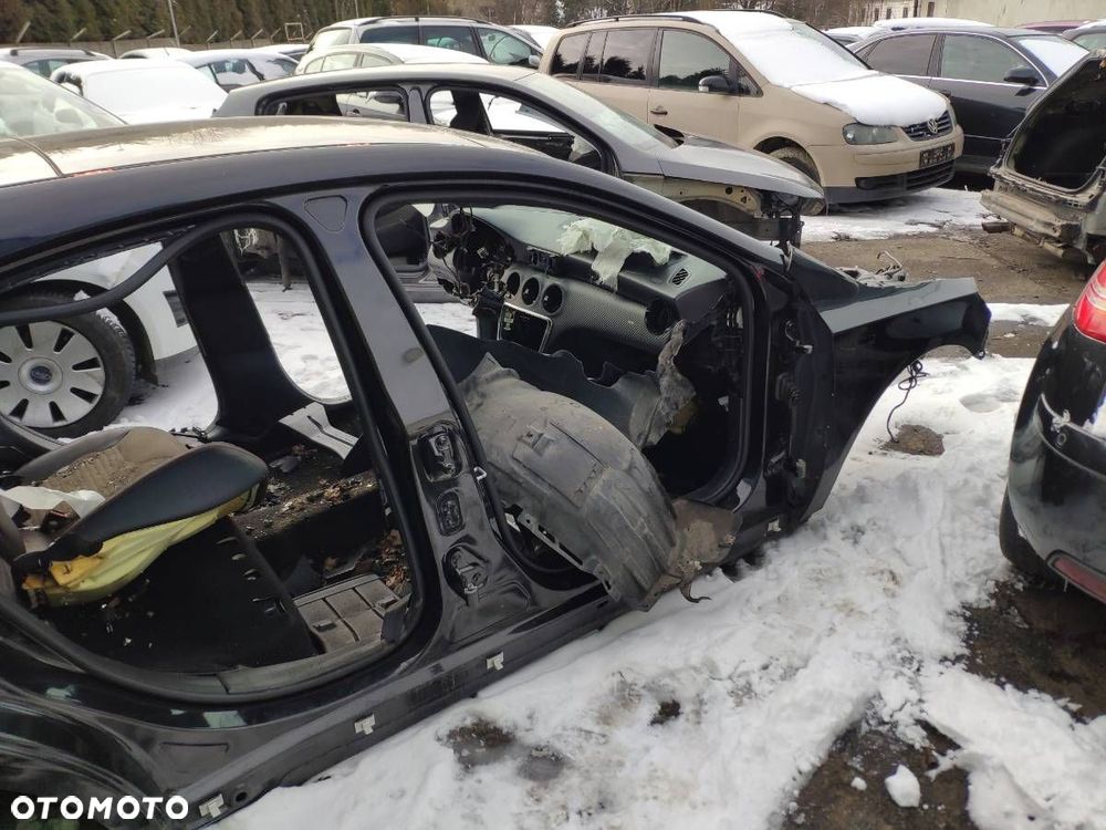 KAROSERIA ĆWIARTKA BŁOTNIK PRÓG DACH PODŁUŻNICA  MERCEDES-BENZ KLASA A (W176) 2012 - 2018 A 180 - 7