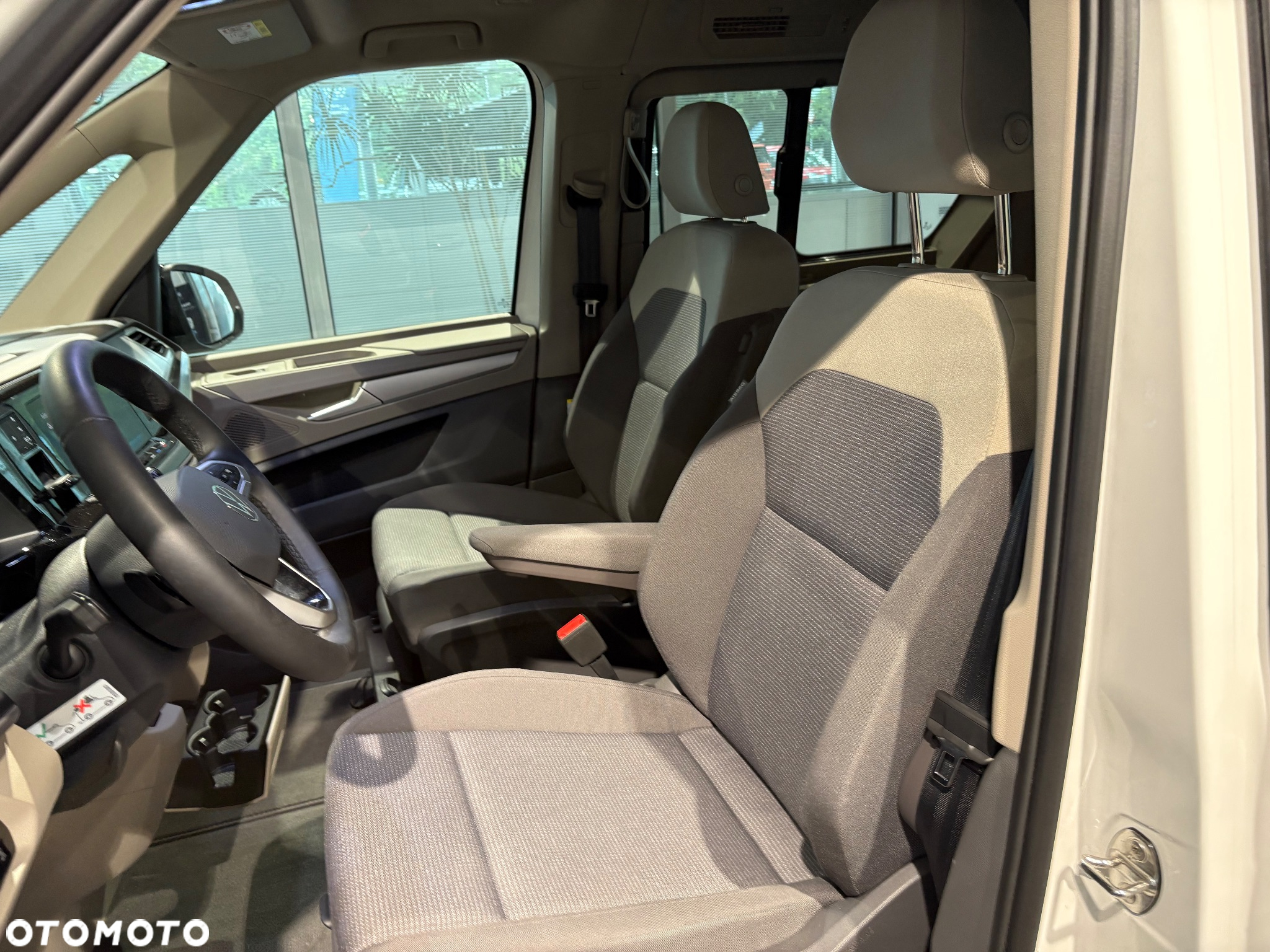 Volkswagen California - 12