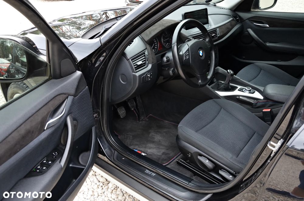BMW X1 sDrive18d Sport Line - 26