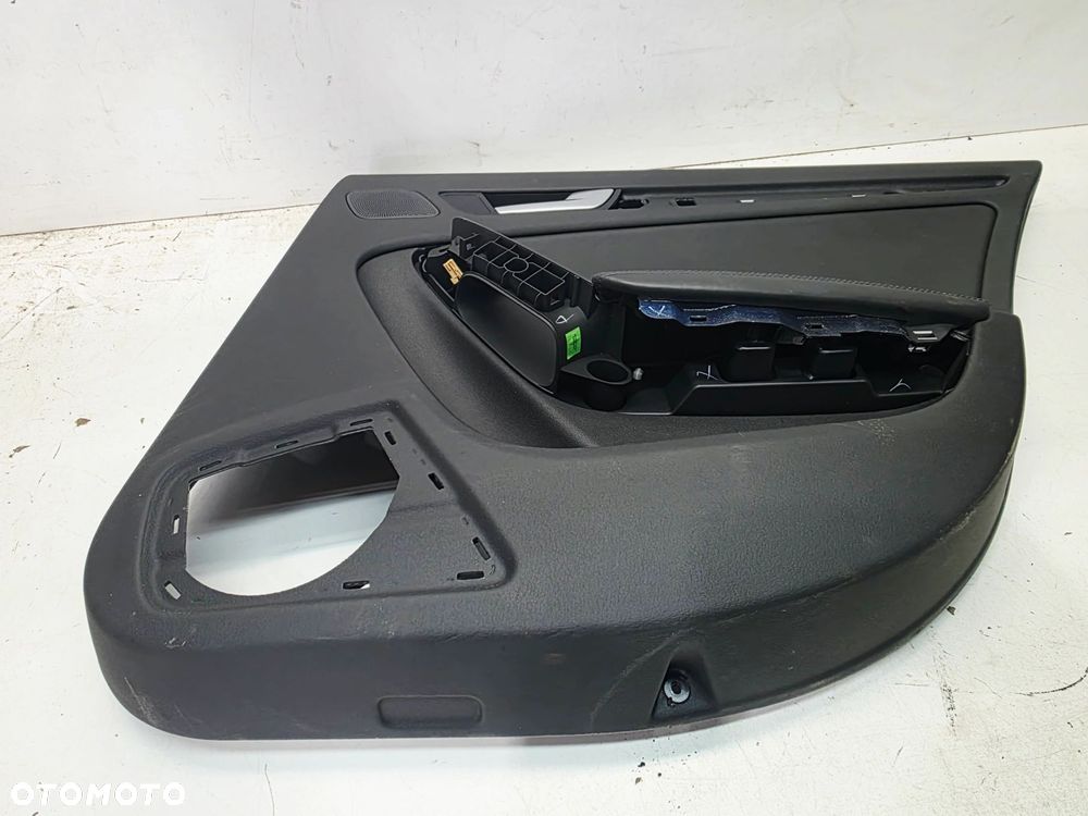 BOCZEK DRZWI PRAWY TYŁ AUDI A4 B8 8K0867306 1/26 SKÓRA - 3