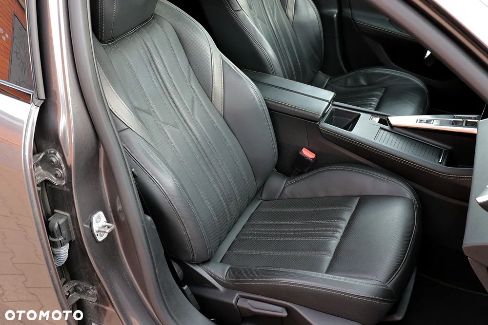 Peugeot 308 BlueHDi 130 EAT8 GT - 30