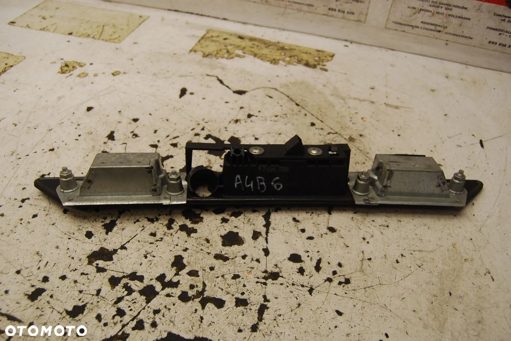 PODŚWIETLENIE TABLICY BLENDA KLAPY 8E0827657G AUDI A6 C6 KOMBI A4 B7 8E0827657H 8E0827657D - 10