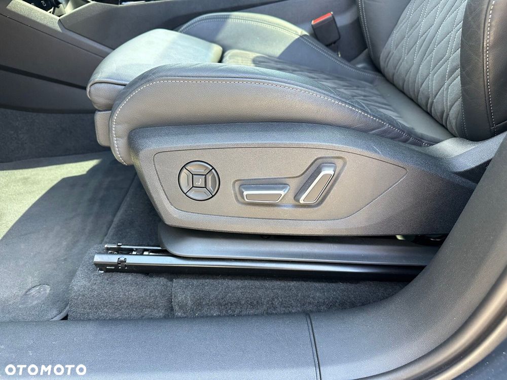 Audi Q6 e-tron - 14