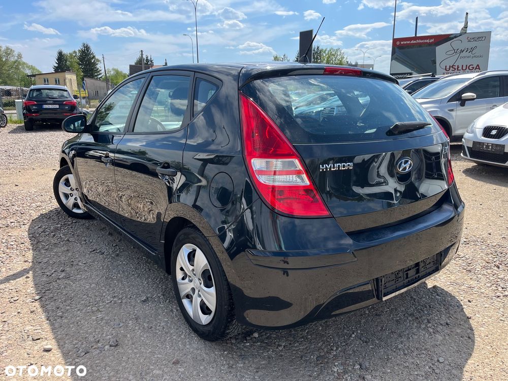 Hyundai i30 1.4 FIFA WM Edition - 29