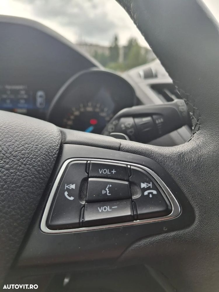 Ford Kuga 2.0 TDCi 4WD Powershift Titanium - 17