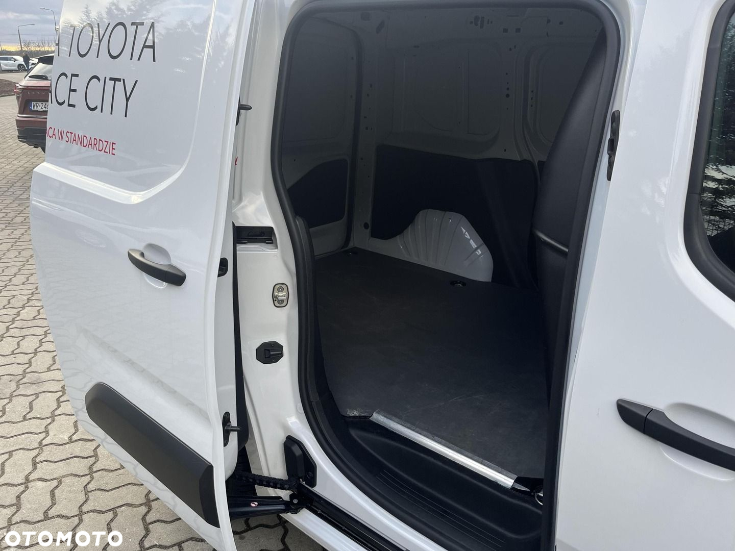 Toyota PROACE CITY - 24