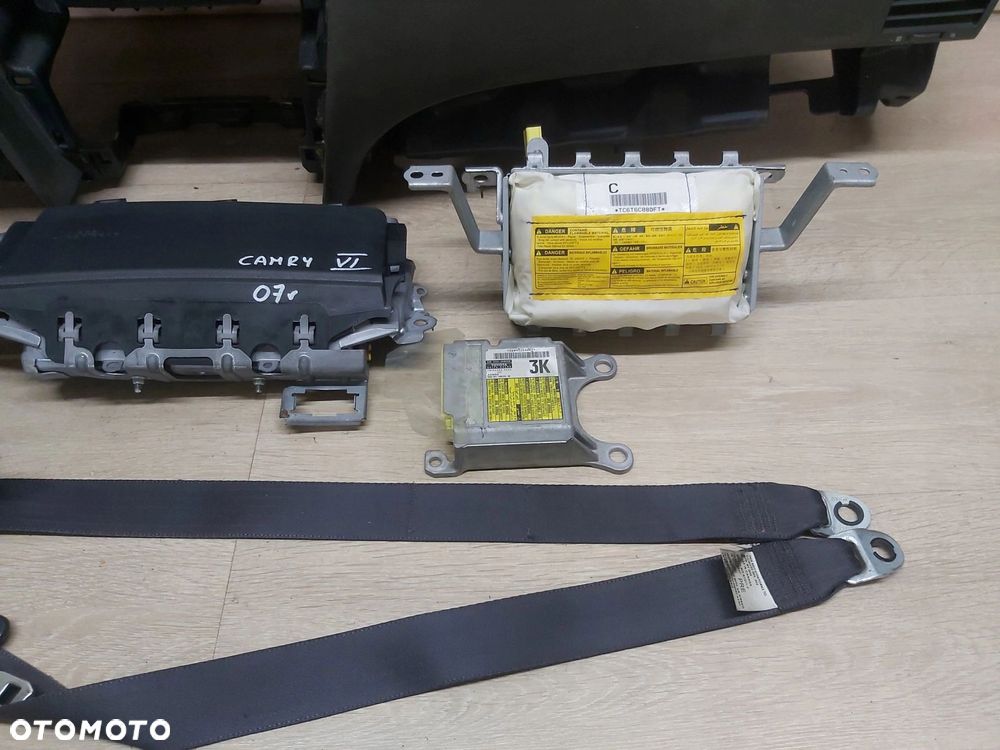 TOYOTA Camry VI XV40 Deska poduszka pasażera kierowcy pas air bag 06-11r - 3