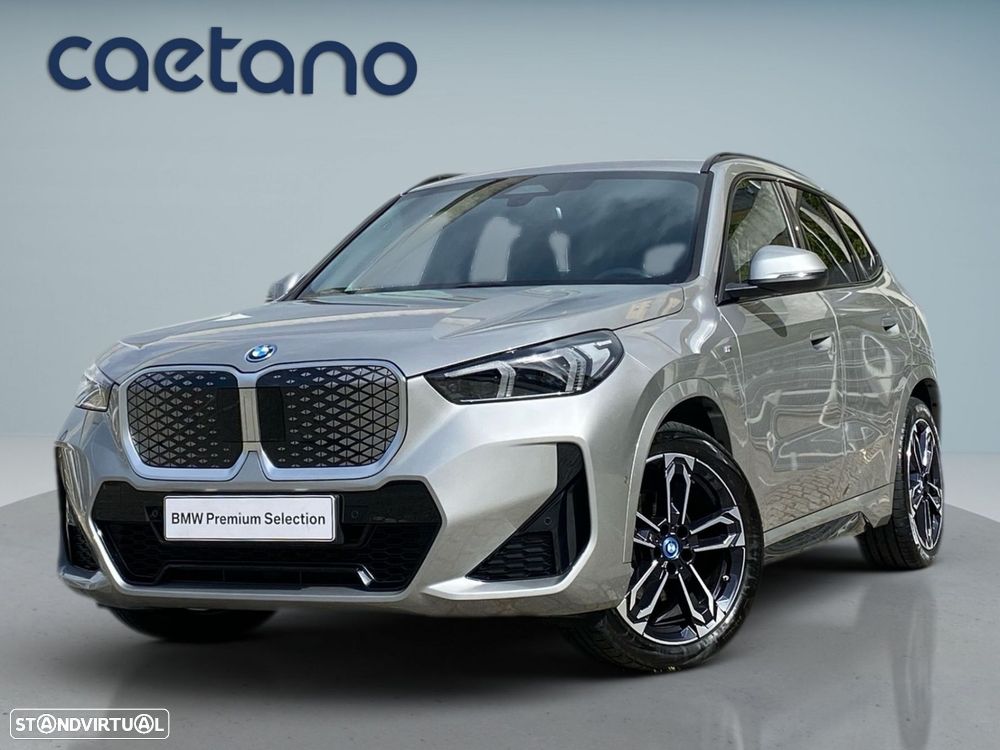 BMW iX1 eDrive20 Pack Desportivo M - 1