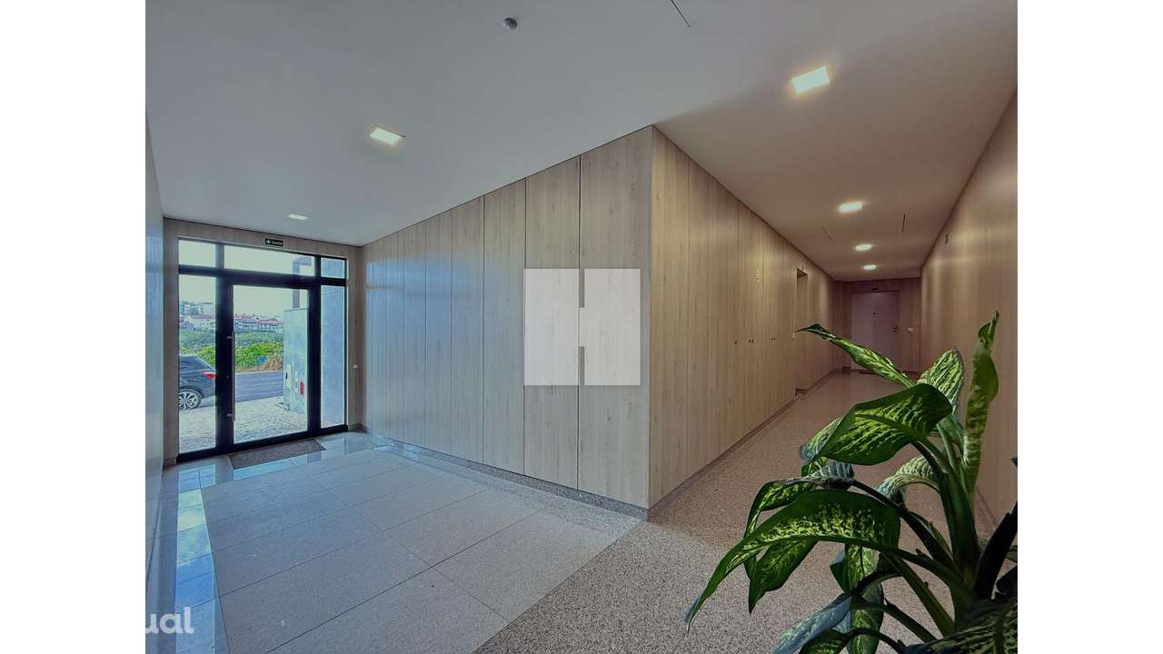 Espaçoso T4+1 Duplex c/ Vista Mar - Grande imagem: 4/49