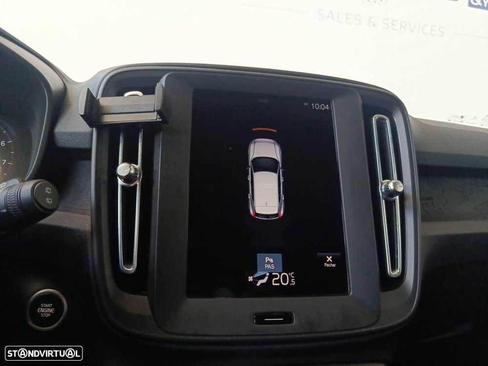 Volvo XC 40 1.5 T2 Momentum Core - 23