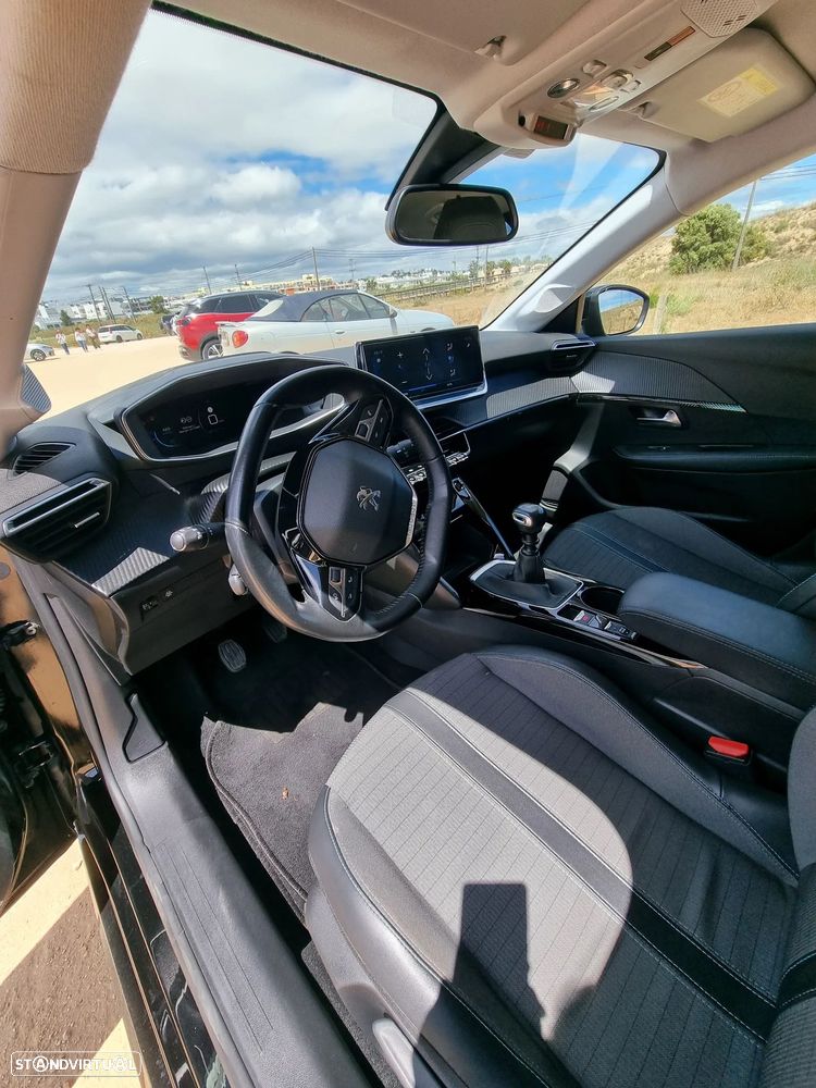 Peugeot 208 1.2 PureTech Allure Pack - 4