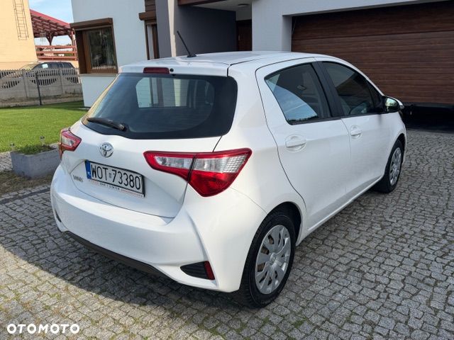Toyota Yaris - 4