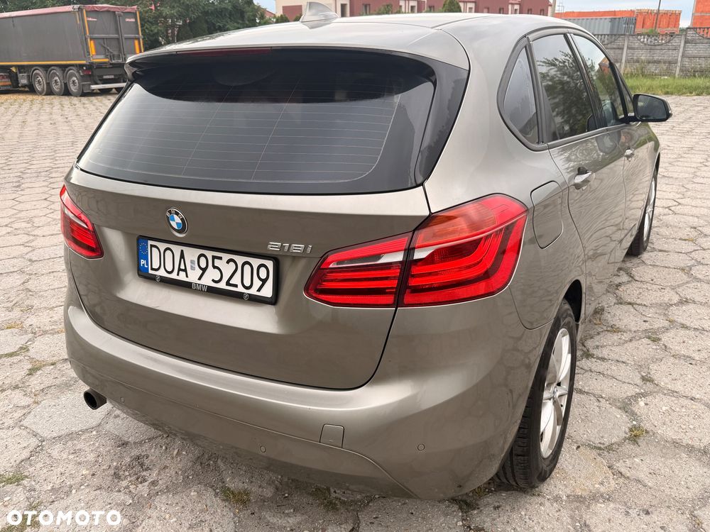 BMW Seria 2 218i - 4