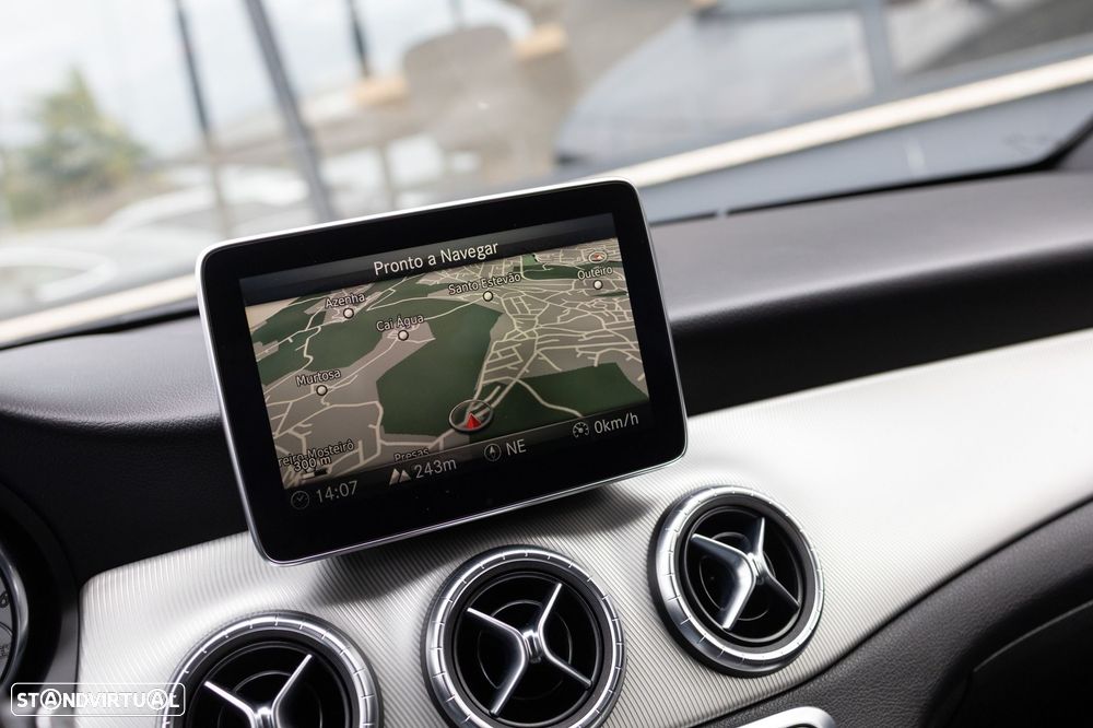 Mercedes-Benz CLA 200 d Shooting Brake Urban Aut. - 31