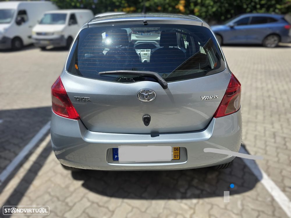 Toyota Yaris 1.0 VVT-i AC - 15