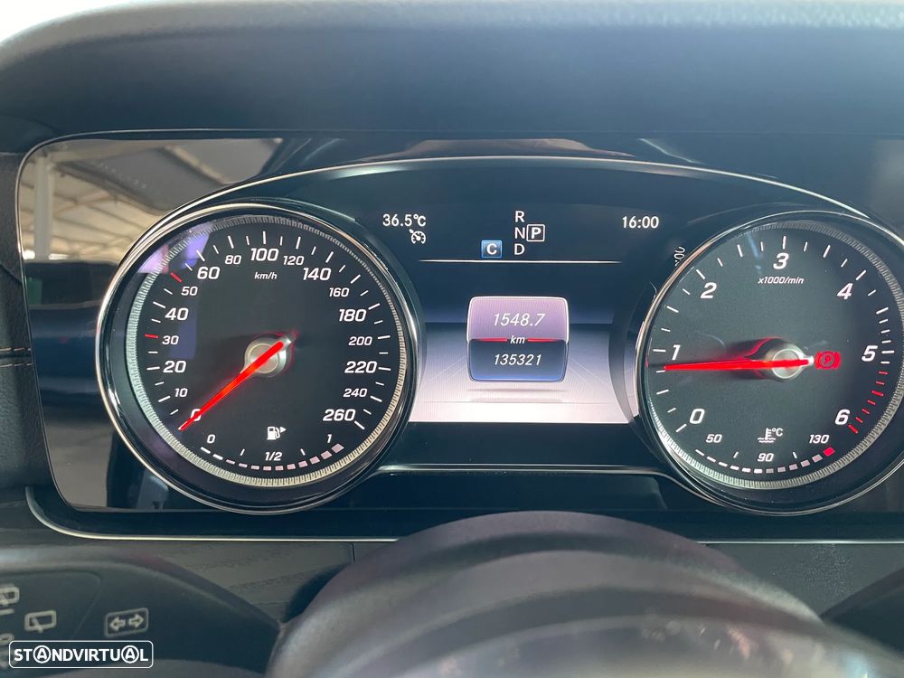 Mercedes-Benz E 220 d 4Matic 9G-TRONIC AMG Line - 26