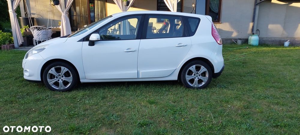 Renault Scenic - 1