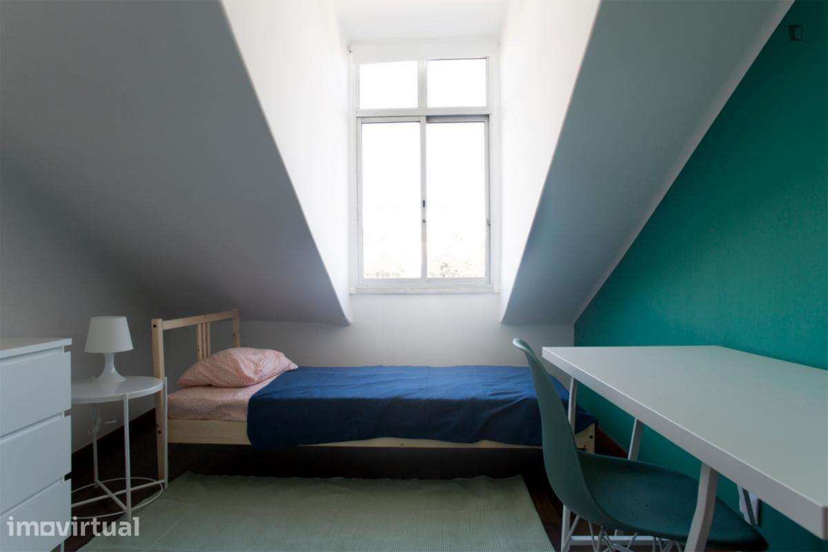 Quarto - localizado em Alcântara Lisbon - Grande imagem: 3/11