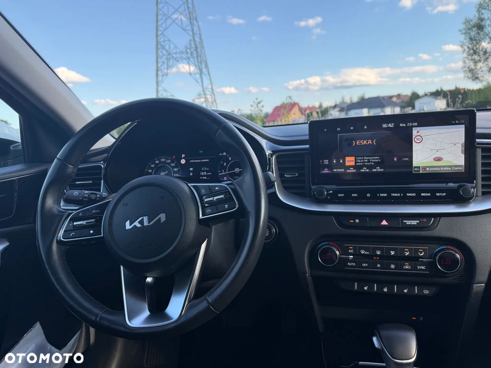 Kia XCeed 1.5 T-GDI Business Line DCT - 11