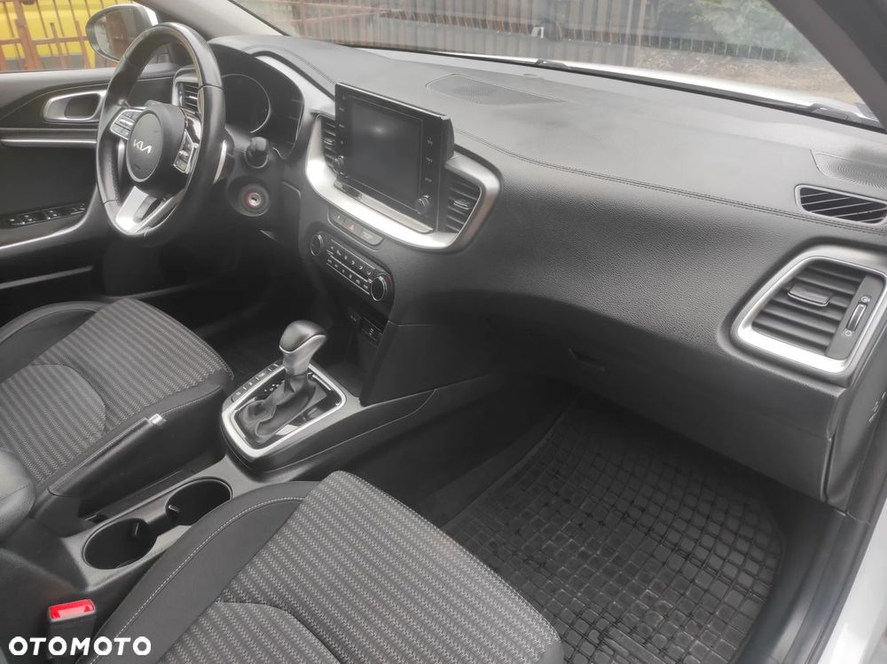 Kia Ceed 1.5 T-GDI M DCT - 27