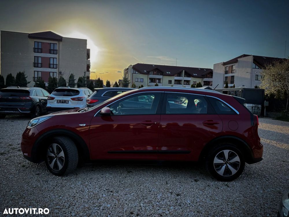 Kia Niro 1.6 GDI HEV 2WD OPF Aut. Edition 7 - 6