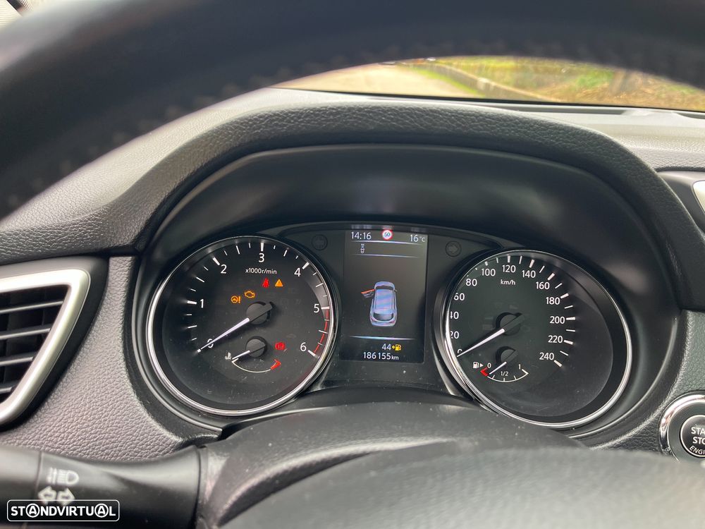 Nissan Qashqai 1.5 dCi N-Connecta 18 - 20